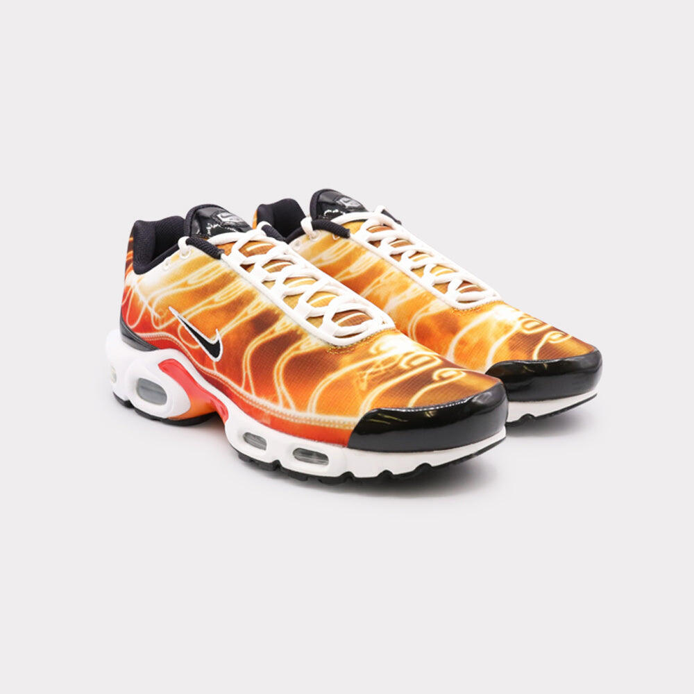 Nike Air Max Plus - Light Photography 2/4