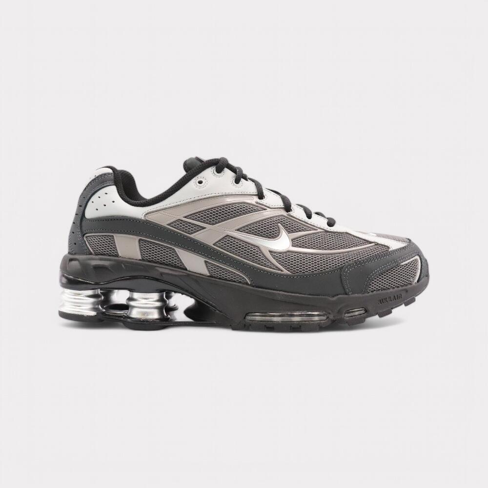 NIKE picture