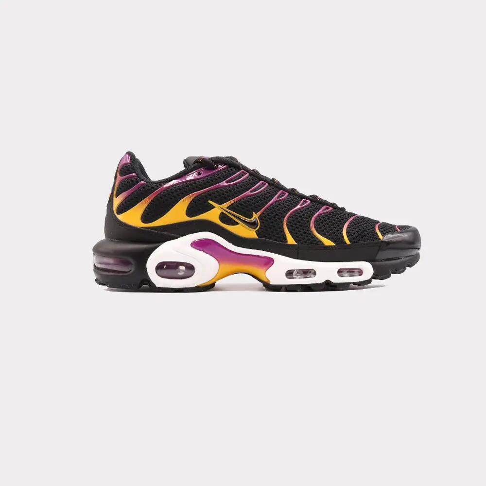 Nike Air Max Plus - University Gold 1/7