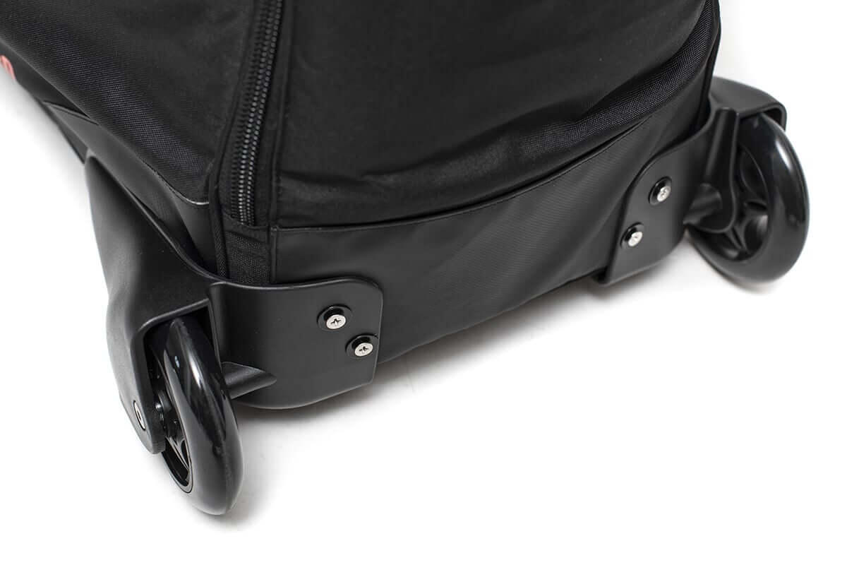 Fietshoes met wieltjes en harde bodem – achterwiel blijft gemonteerd. 4/5