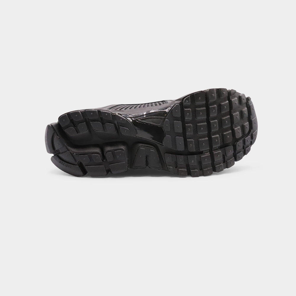 Nike Zoom Vomero 5 Triple Black 4/4