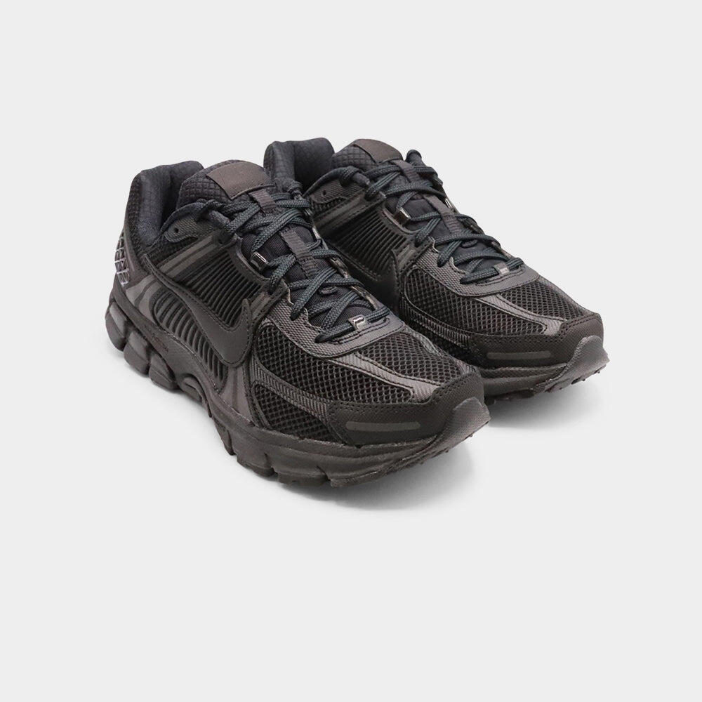 Nike Zoom Vomero 5 Triple Black 2/4