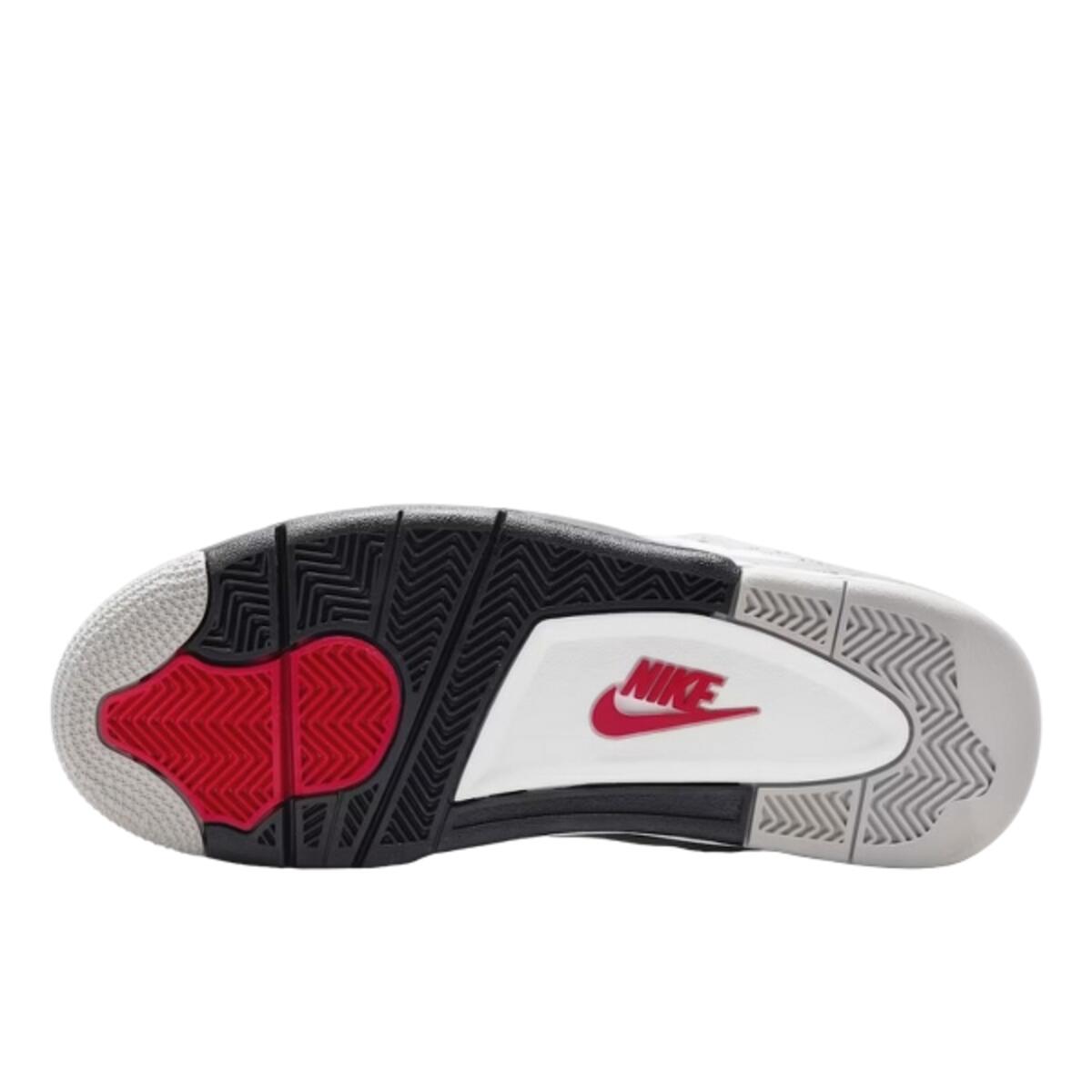 Scarpe  4 Retro White Cement (2025) 4/4
