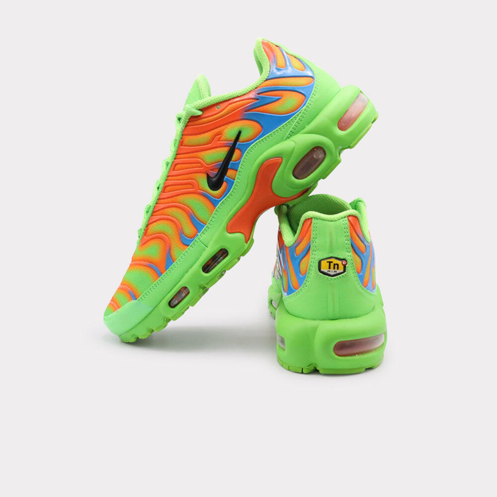 Nike Air Max Plus Supreme Green 3/4