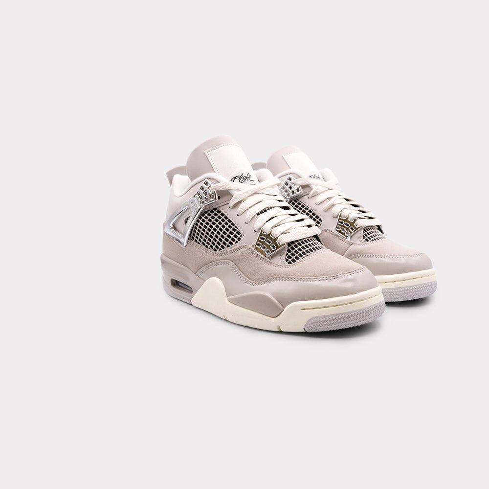 Nike Air Jordan 4 - Frozen Moments 2/4