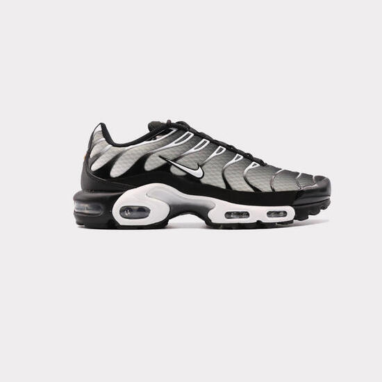 Nike Air Max Plus Black Metallic Silver