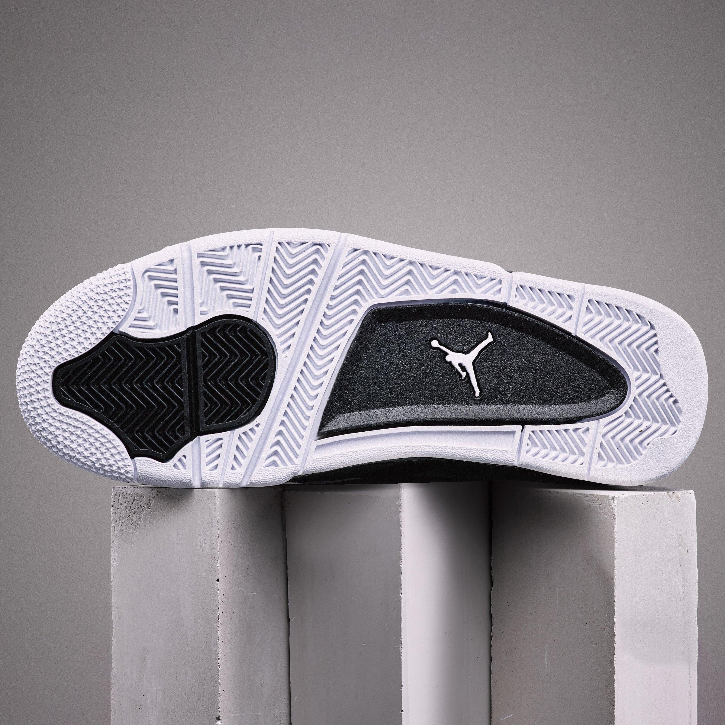 Jordan 4 Retro Fear (2024) 6/7