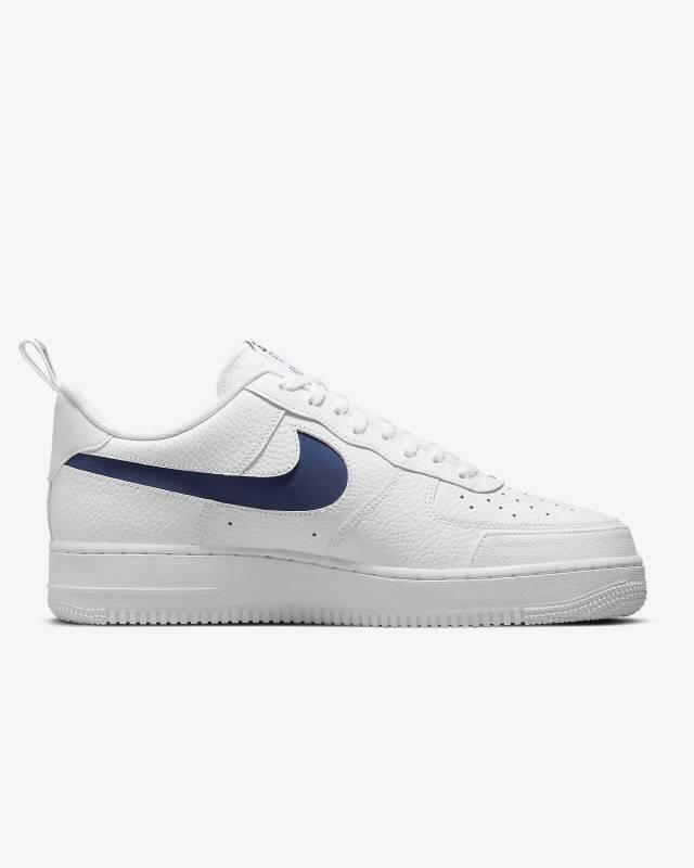 Buty do chodzenia męskie Nike Air Force 1 07