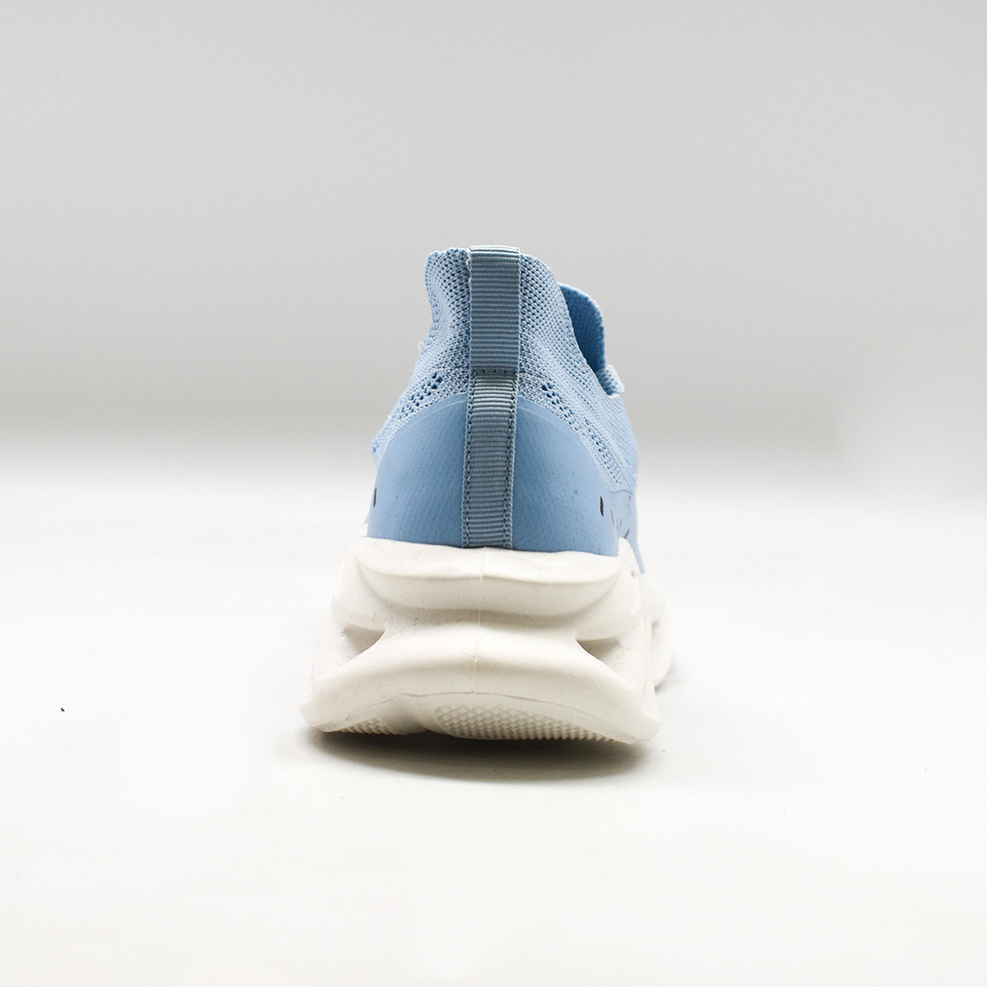 Scarpa sportiva PERLA celeste 3/7