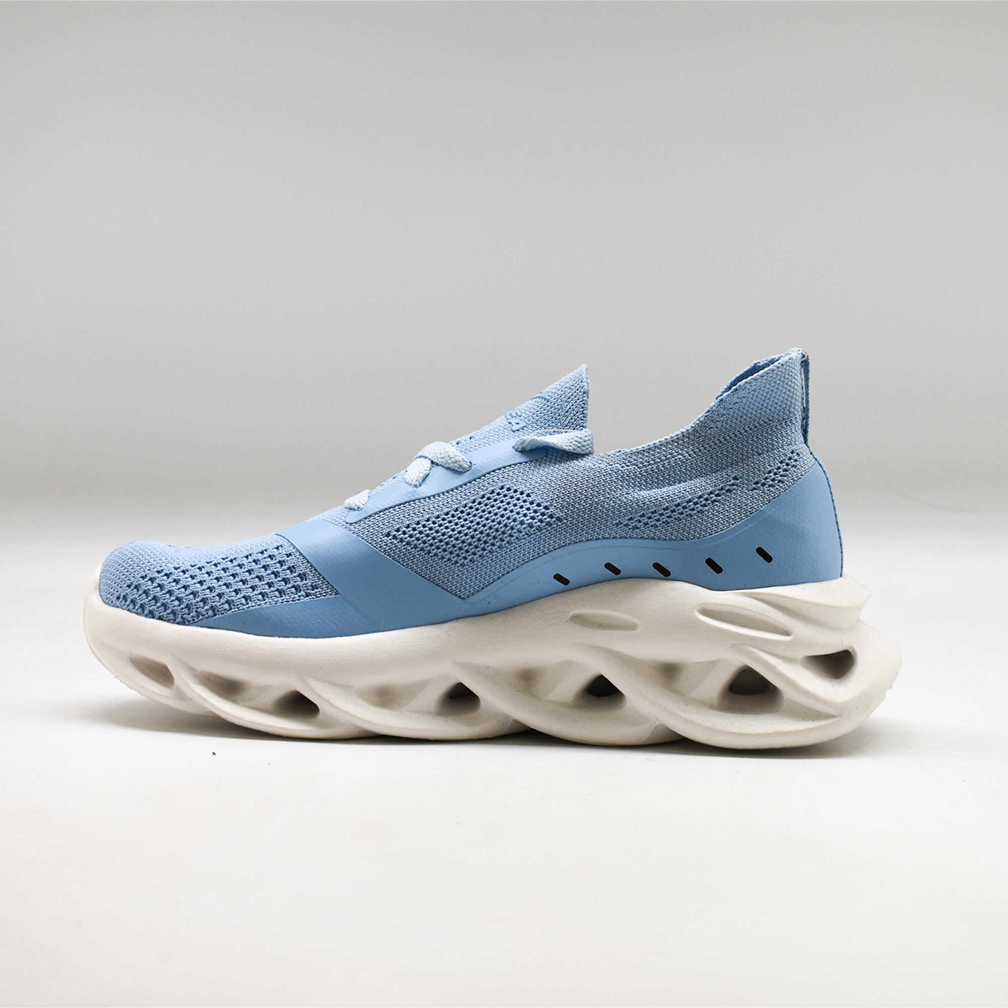 Scarpa sportiva PERLA celeste 2/7