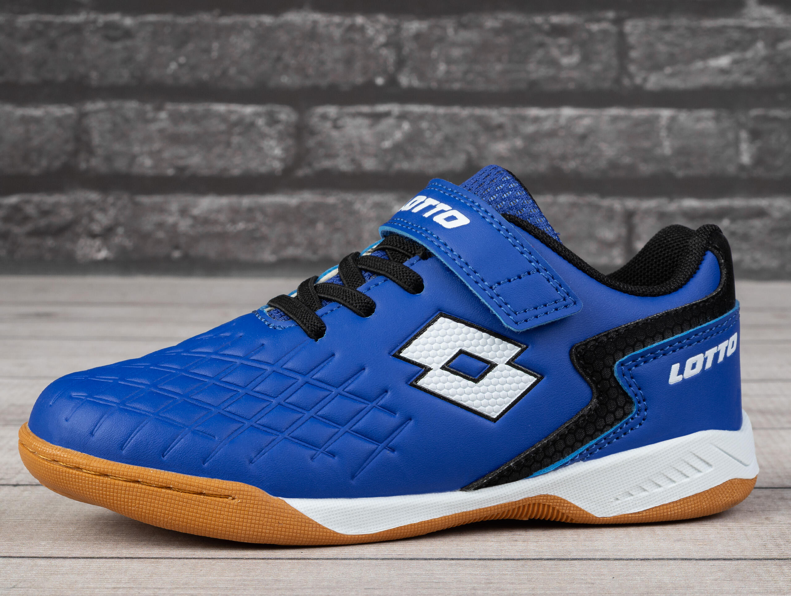 Buty dziecięce do gry w piłkę nożną Lotto DASHER K 3/6