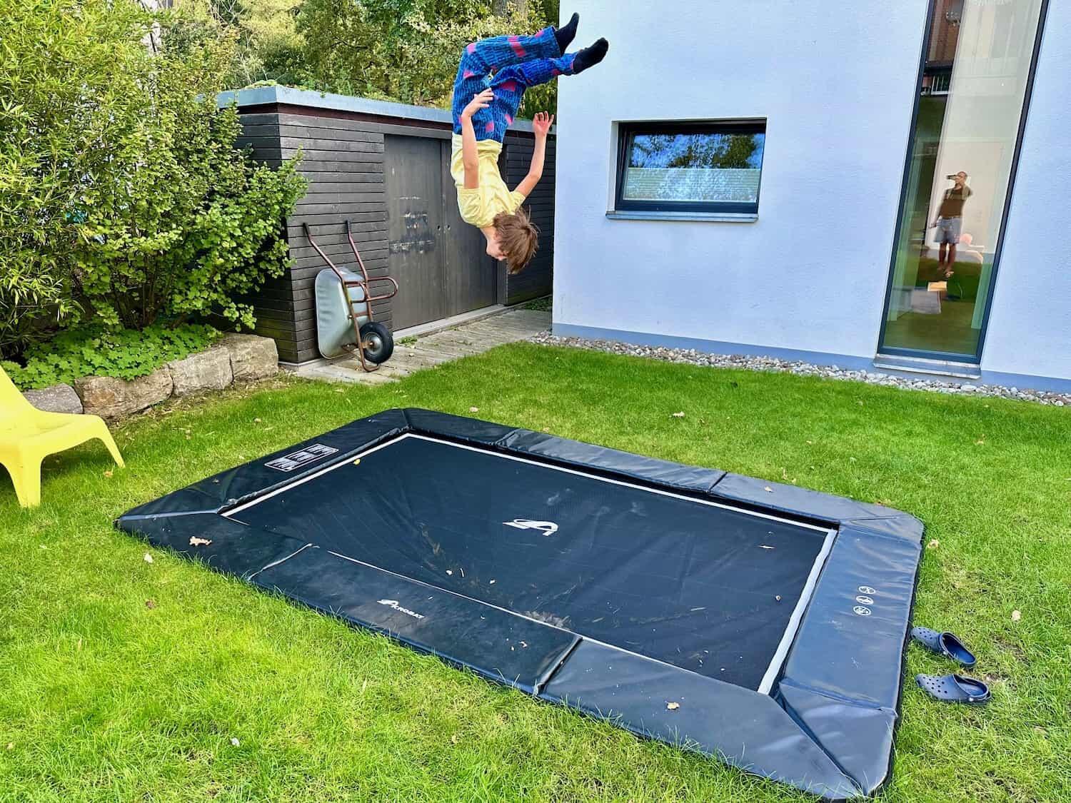 Trampoline rectangulaire plat au sol Akrobat Primus Noir/Noir 380x250 cm 5/5