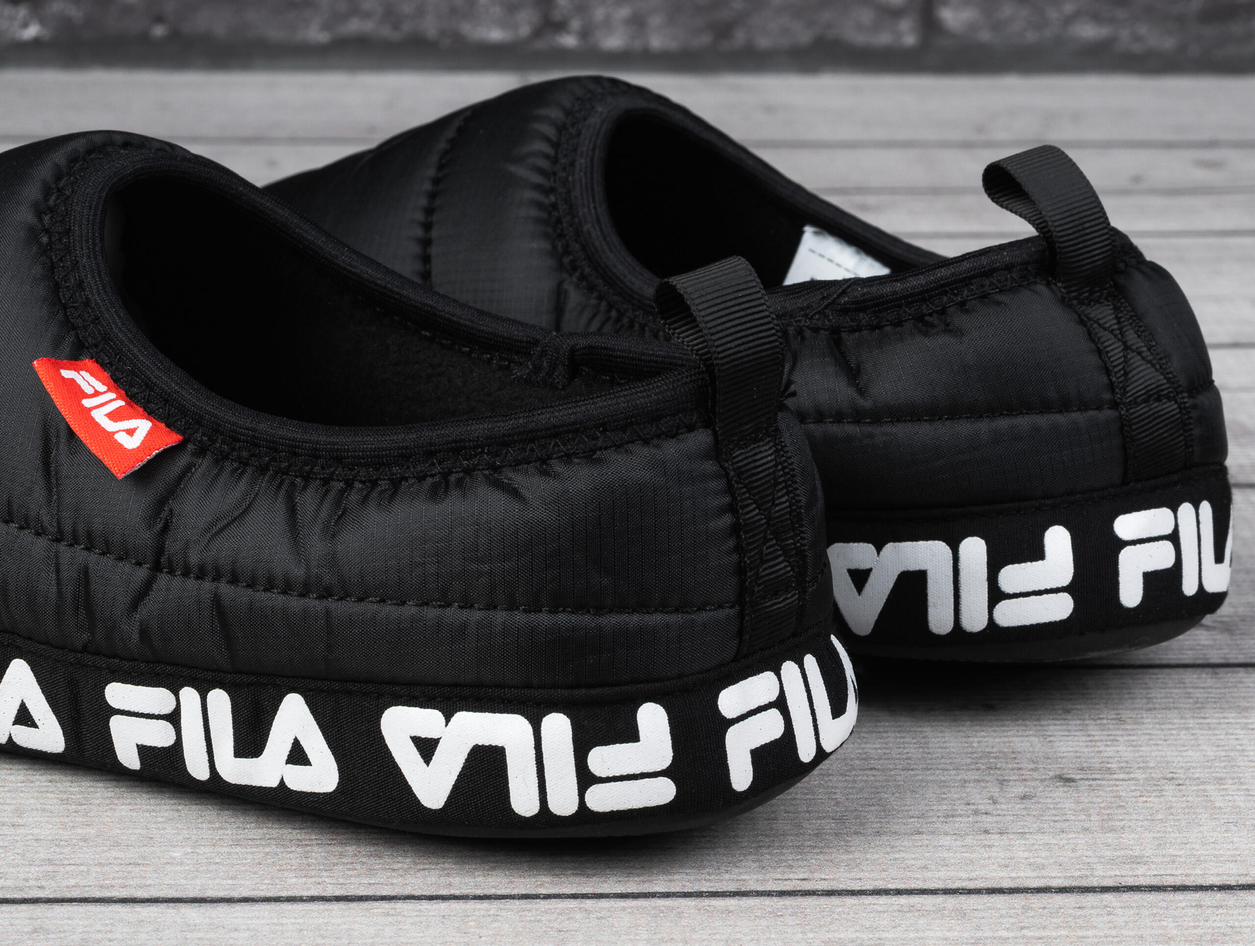 Kapcie damskie Fila COMFIDER WMN 4/6