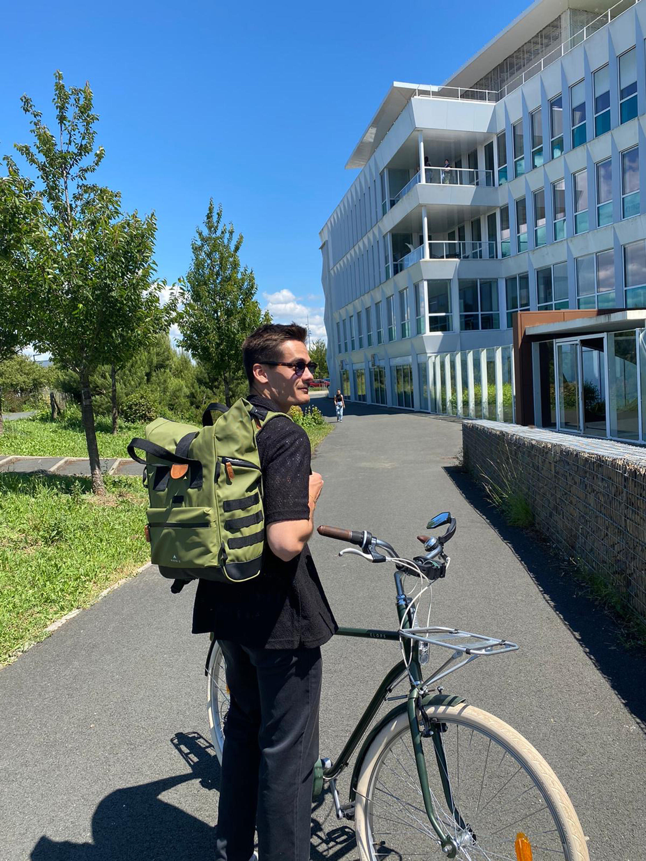 Borsa posteriore per bicicletta trasformabile in zaino KAKI da 22L 5/7