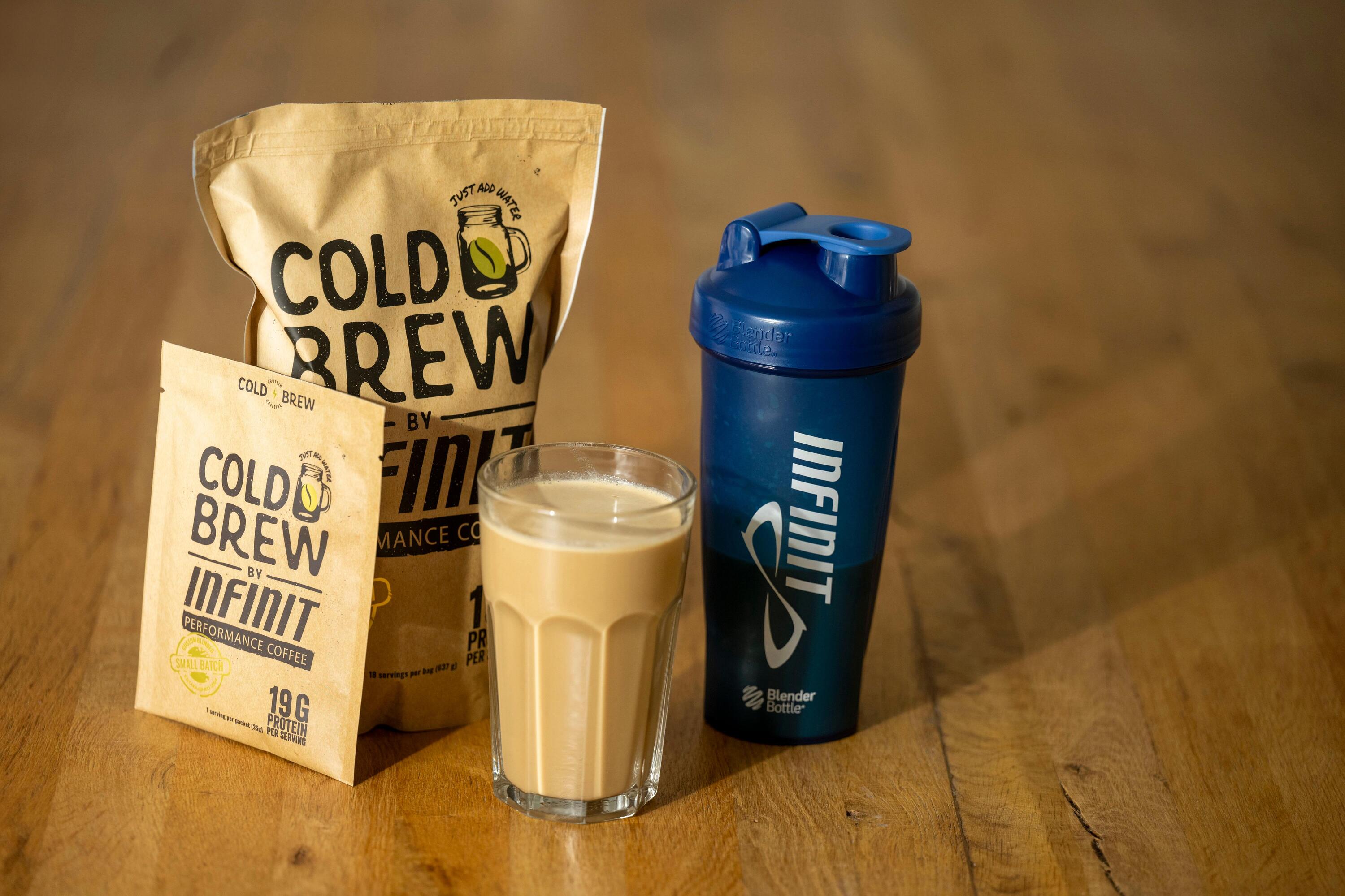 Proteinový nápoj v prášku Cold Brew s pravou kávou 2/3