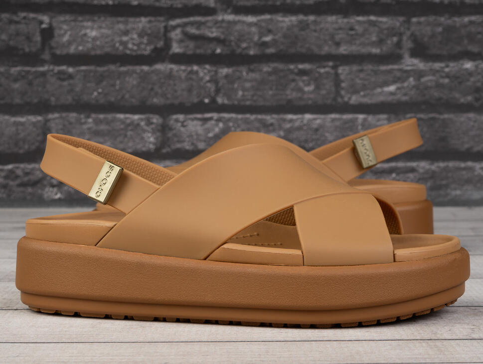 Sandały damskie do chodzenia Crocs BROOKLYN LUXE CROSS STRAP
