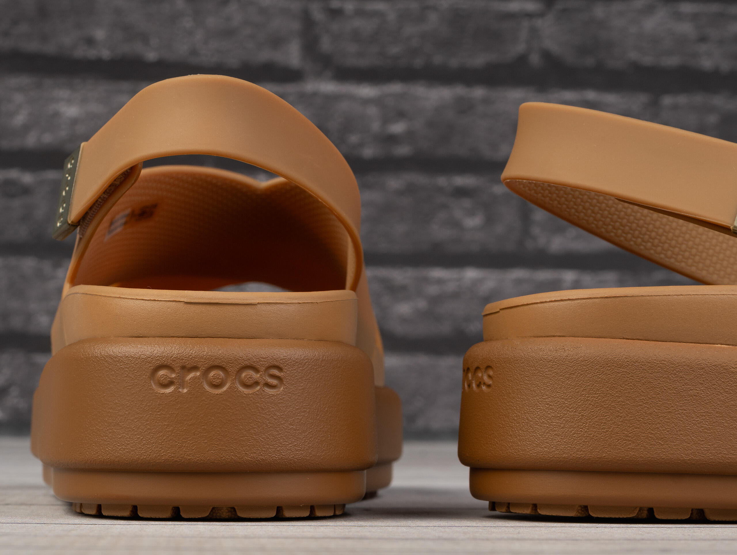 Sapatos estilo de vida para mulher Crocs Brooklyn Luxe 4/7