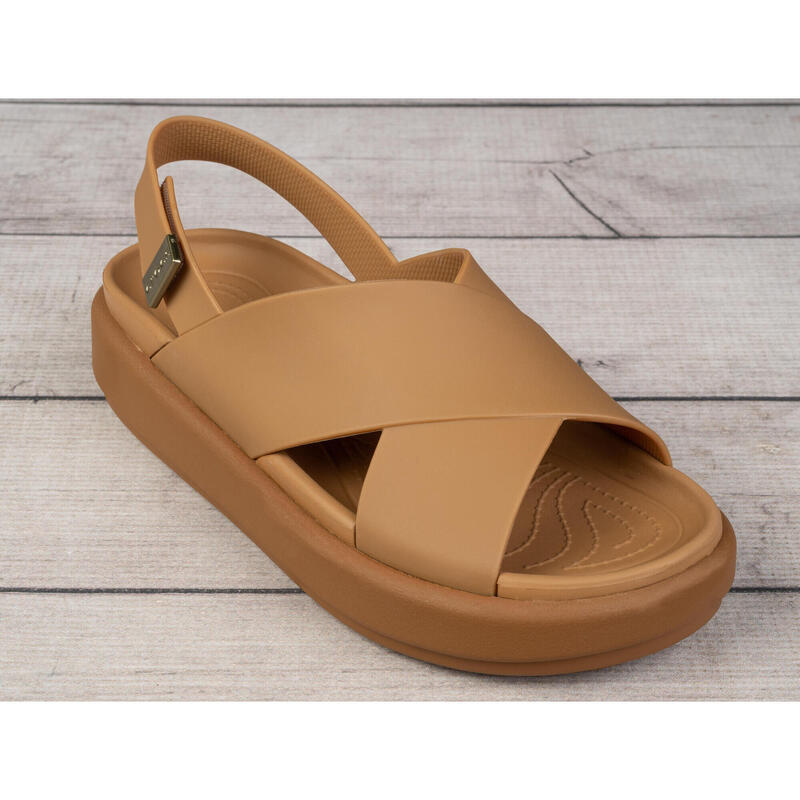 Sandały damskie do chodzenia Crocs BROOKLYN LUXE CROSS STRAP