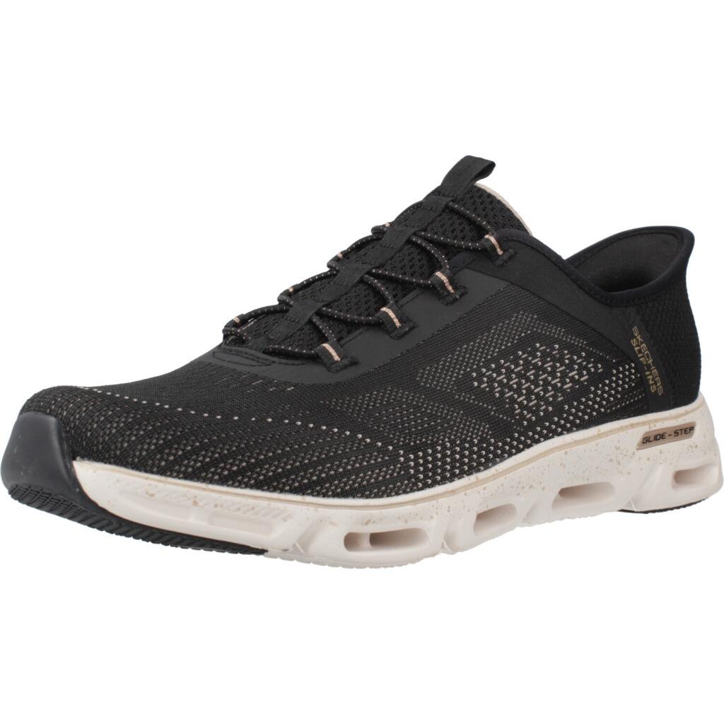 Kapcie SKECHERS GILDE STEP GRATIFY Czarny