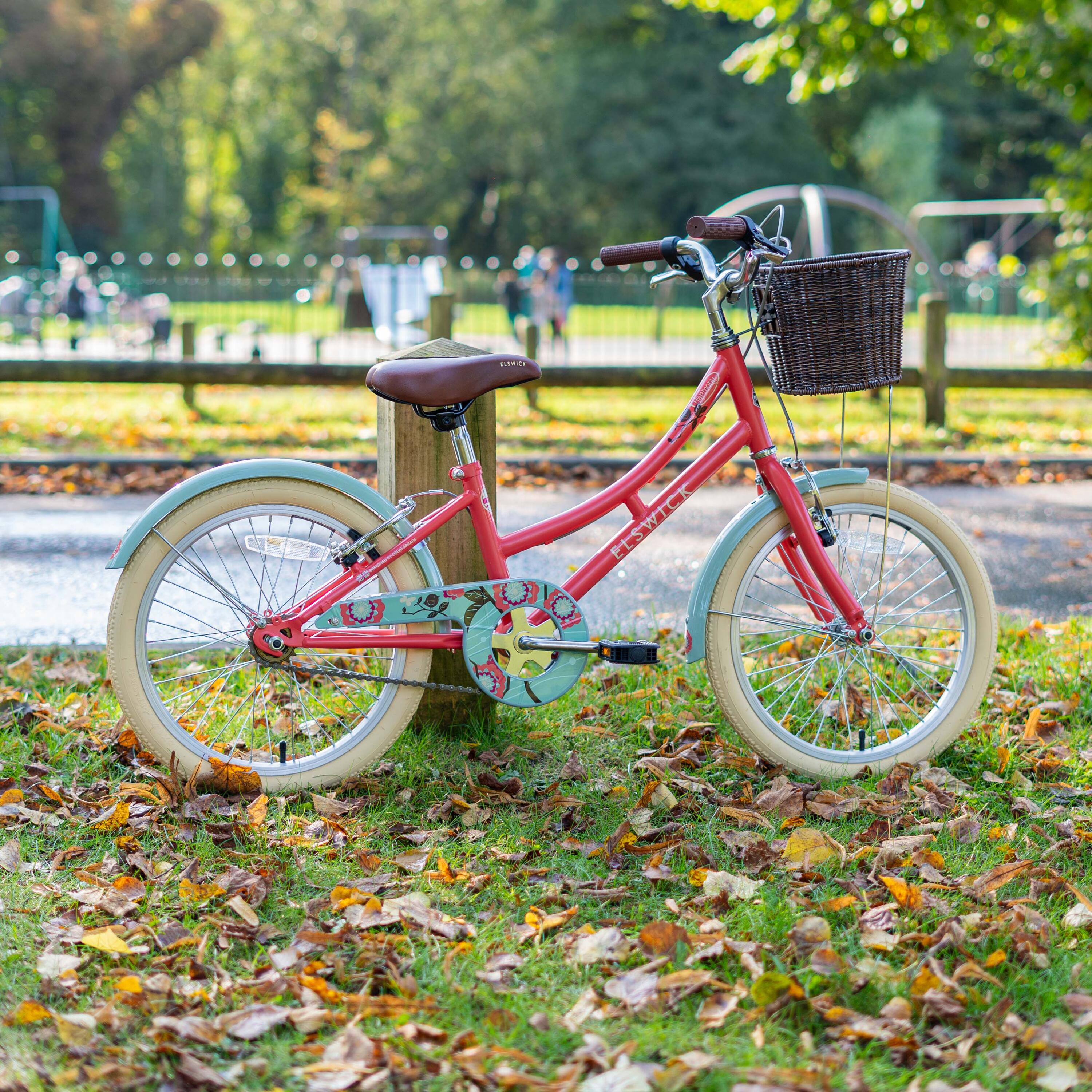 Elswick Harmony 18" Kids Heritage Bike 2/7