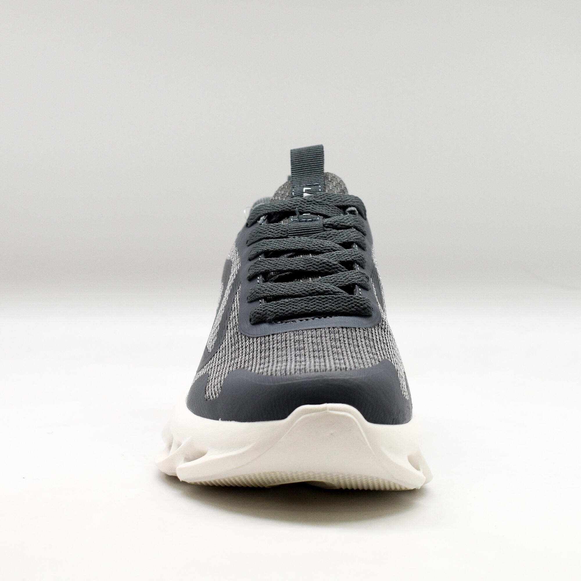 Chaussure sportive DIMU 4/6