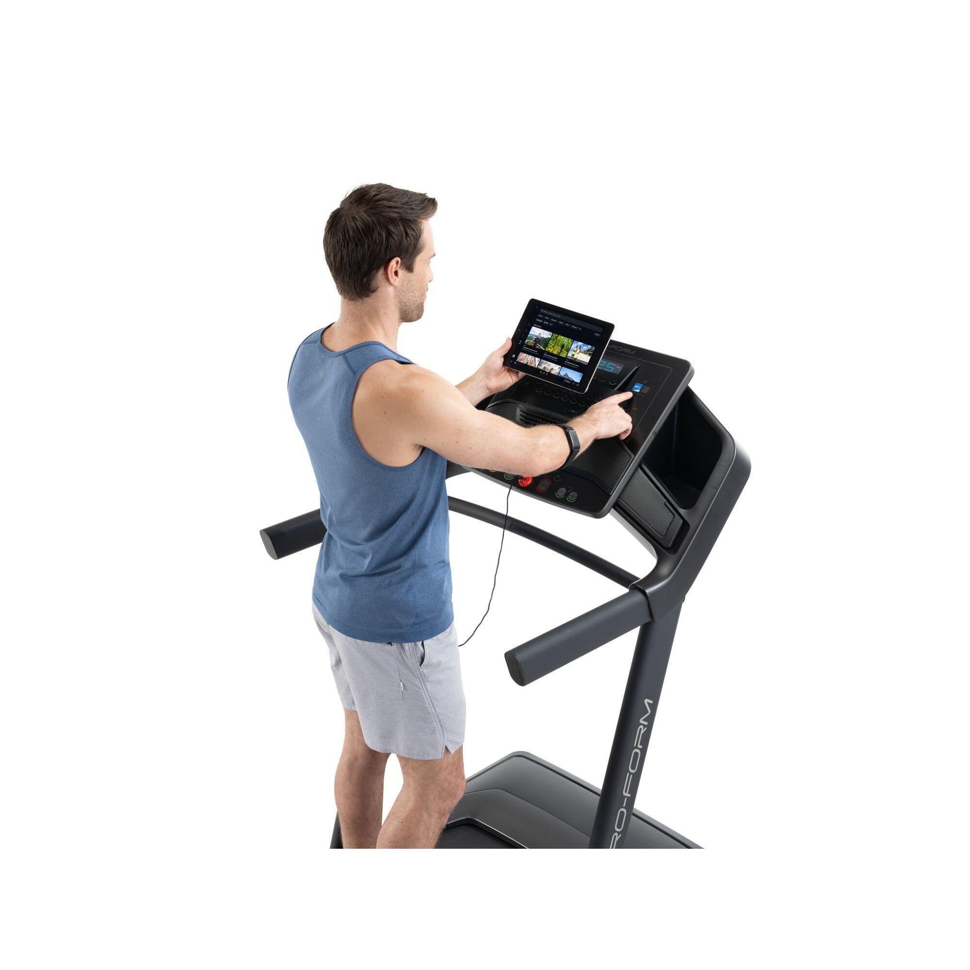 Seconde vie Tapis de course pliable et connecté Carbon TLS 3/5
