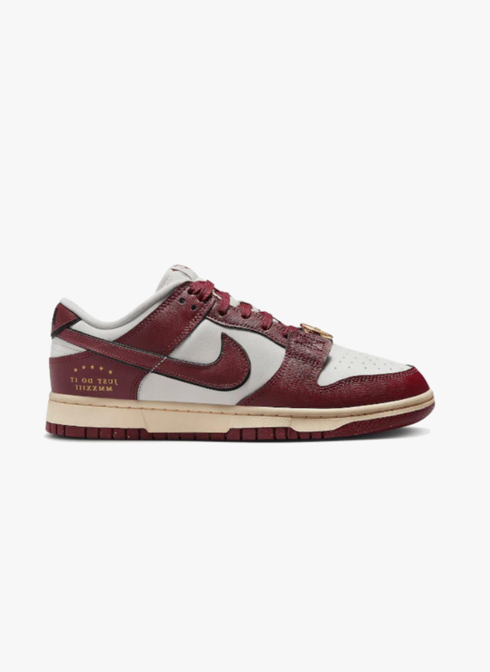 Nike Dunk Low SE Sisterhood Sail Team Red (Damen) 3/5