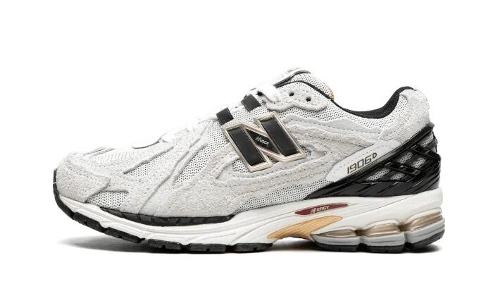 NEW BALANCE picture