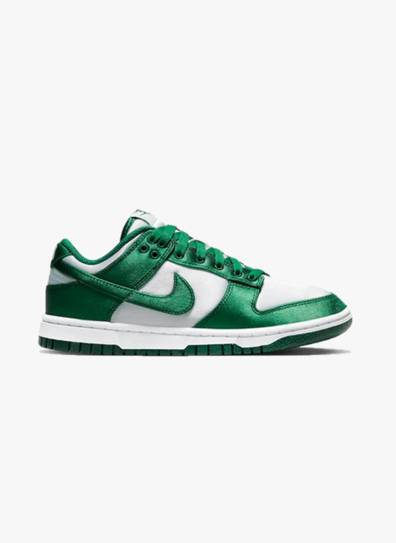Nike Dunk Low Satin Green 3/5