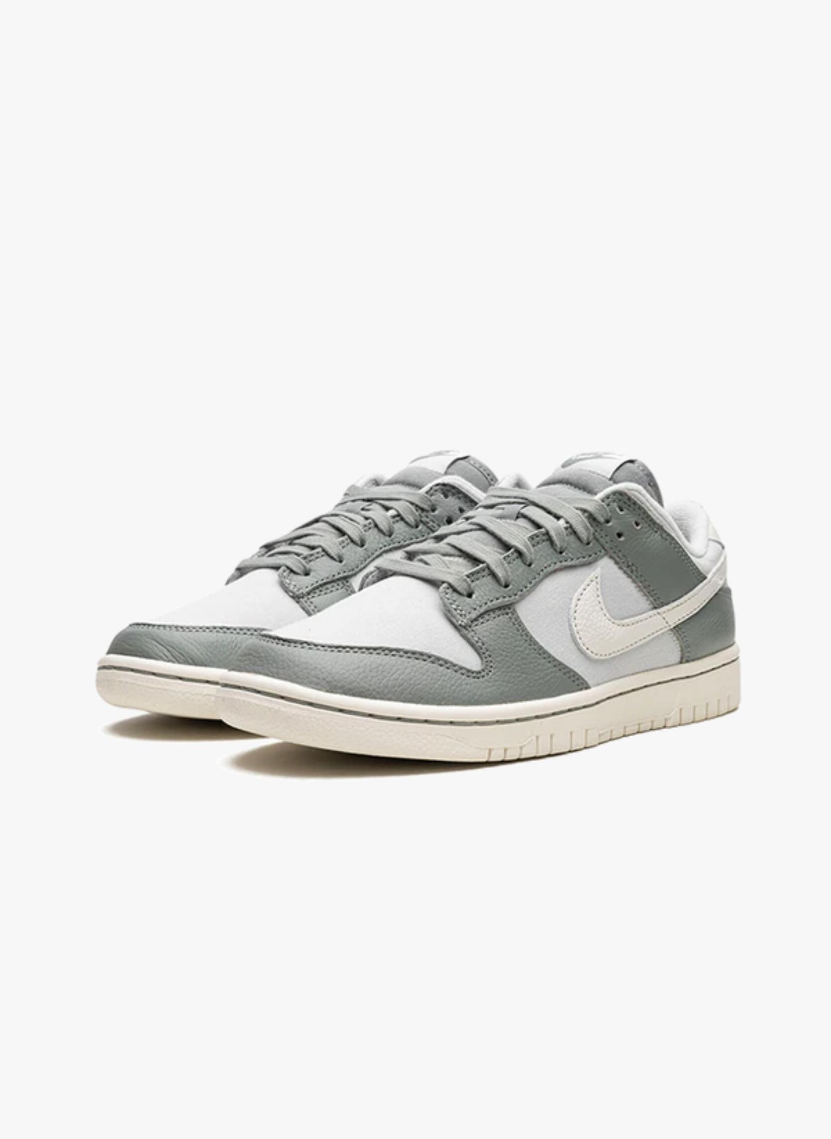 Unisex - lifestyle - dunk low - mica green/sail-photon dust 4/5