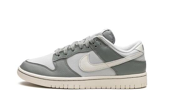 Nike Dunk Low Mica Green