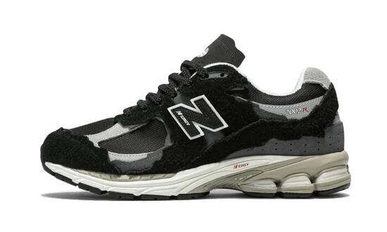 New Balance 2002R Protection Pack Black