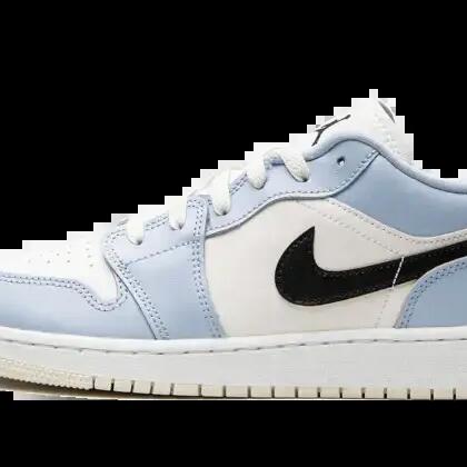 Streetwear - Low-top sneakers - Air Jordan 1 Low - Ice Blue/Black/Sail/White