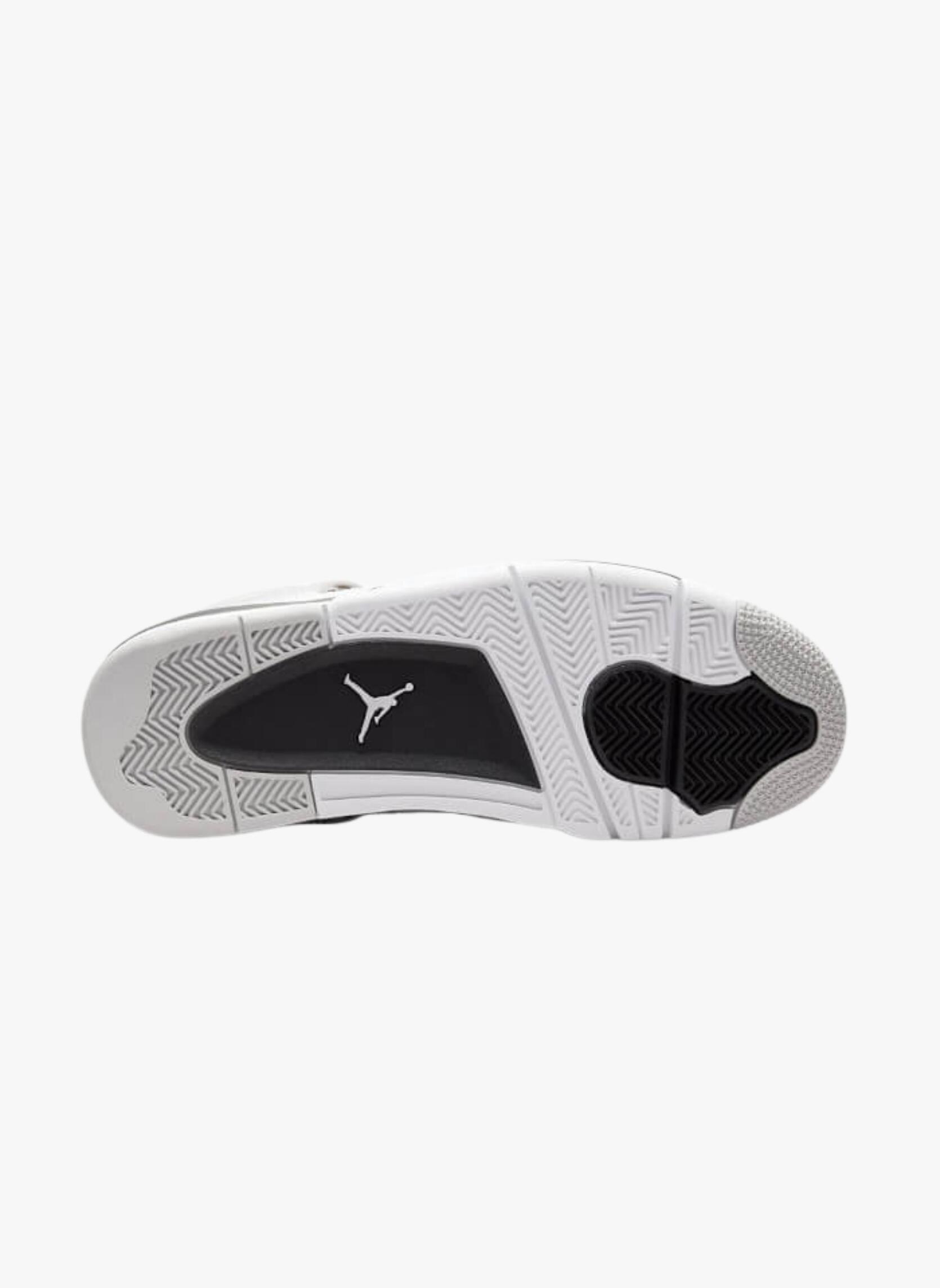 Air Jordan 4 Military Black 4/5
