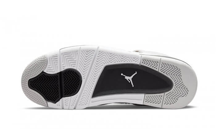 Air Jordan 4 Military Black 2/5