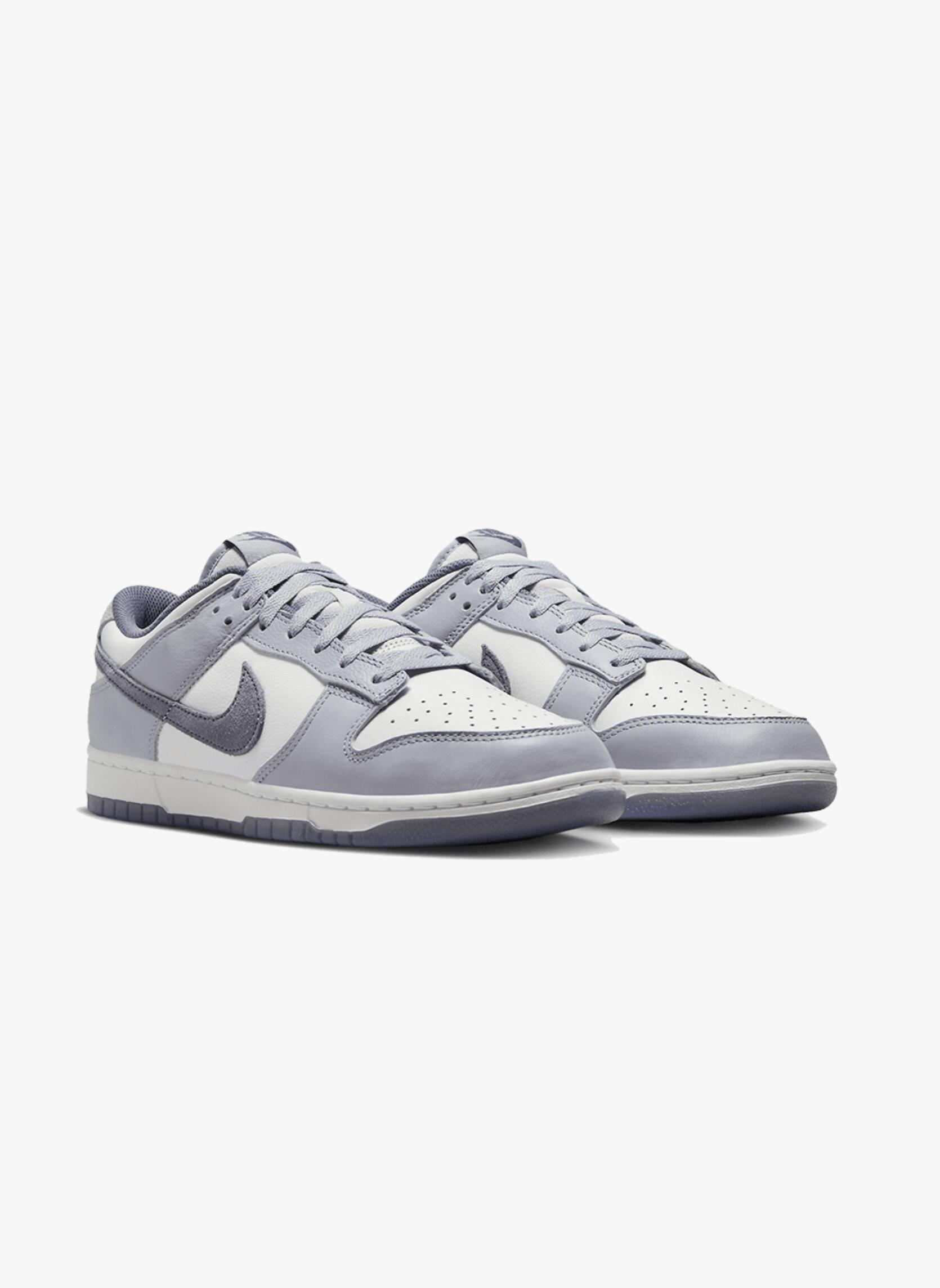 Nike Dunk Low SE Light Carbon 4/5