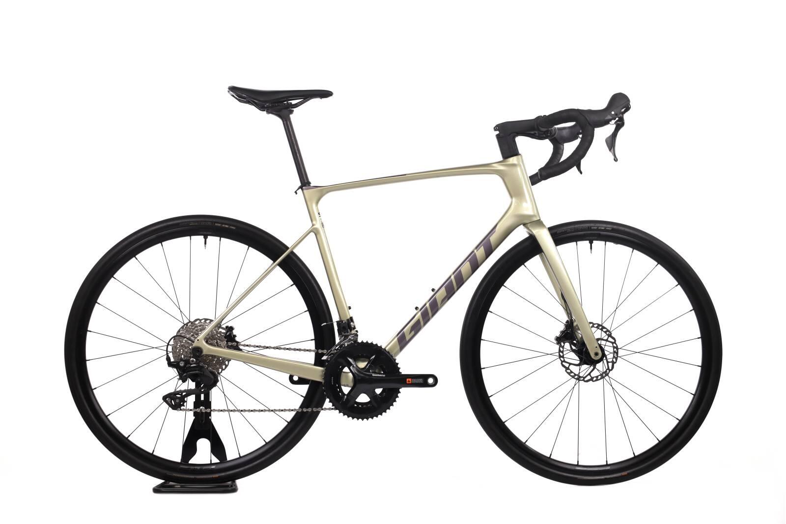 GIANT Tweedehands - Racefiets - Giant Defy - M/L . ZEER GOED