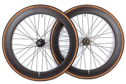 Paire de Roues 60mm Noir + Chambres à air + Pneus Classic