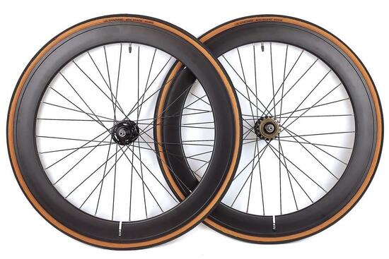 Paire de Roues 60mm Noir + Chambres à air + Pneus Classic