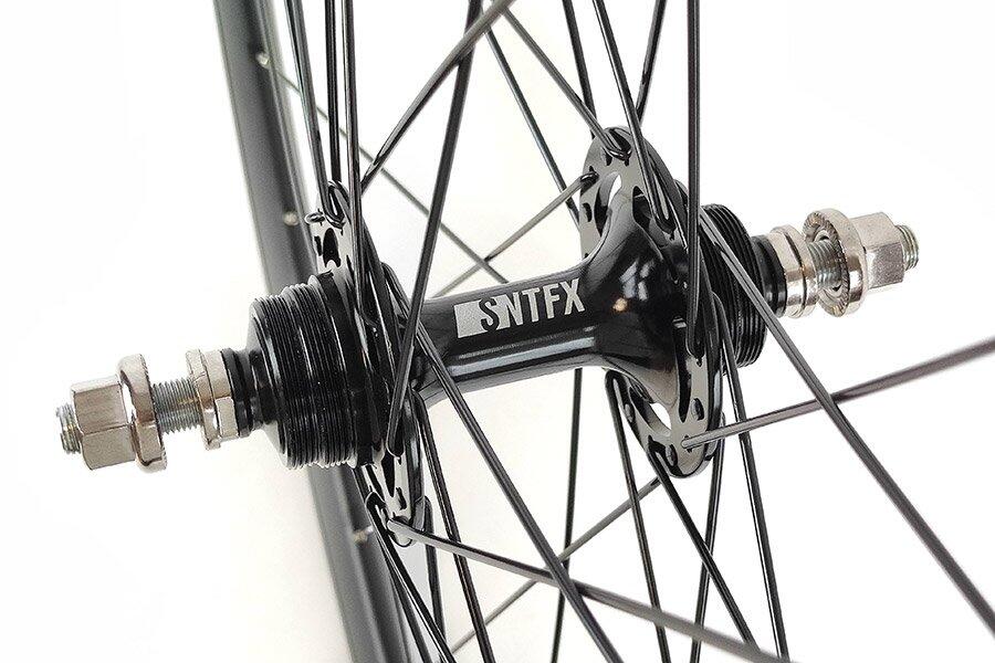 Rueda Fixie Trasera 700C 30mm Negra 4/4