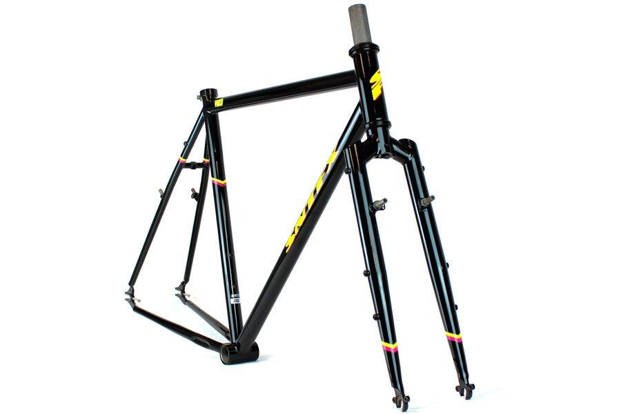 Cadre Wild Black 3/7