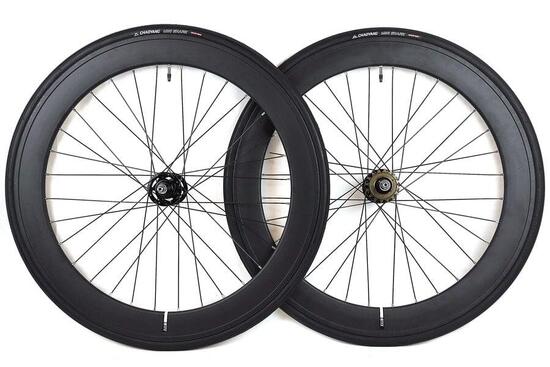 Paire de Roues 60mm + Chambres à air + Pneus Noir