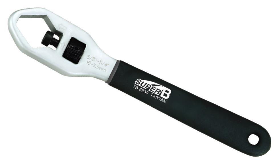 Super B Universal Wrench 16-32Mm (5/8" - 1 1/4")
