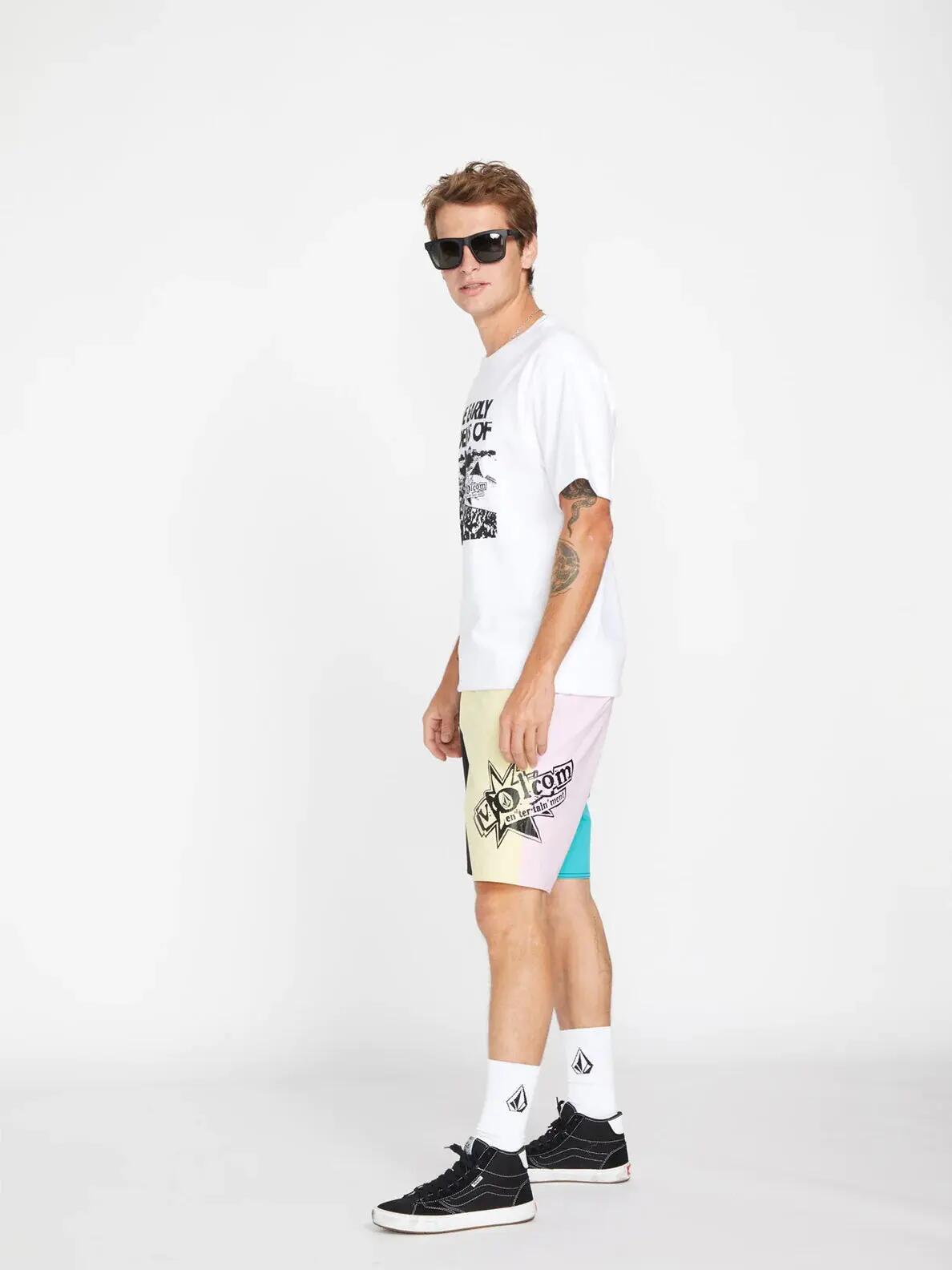 Camiseta - Skate - Sin género - Estampado V Entertainment Poems - Blanco 4/4
