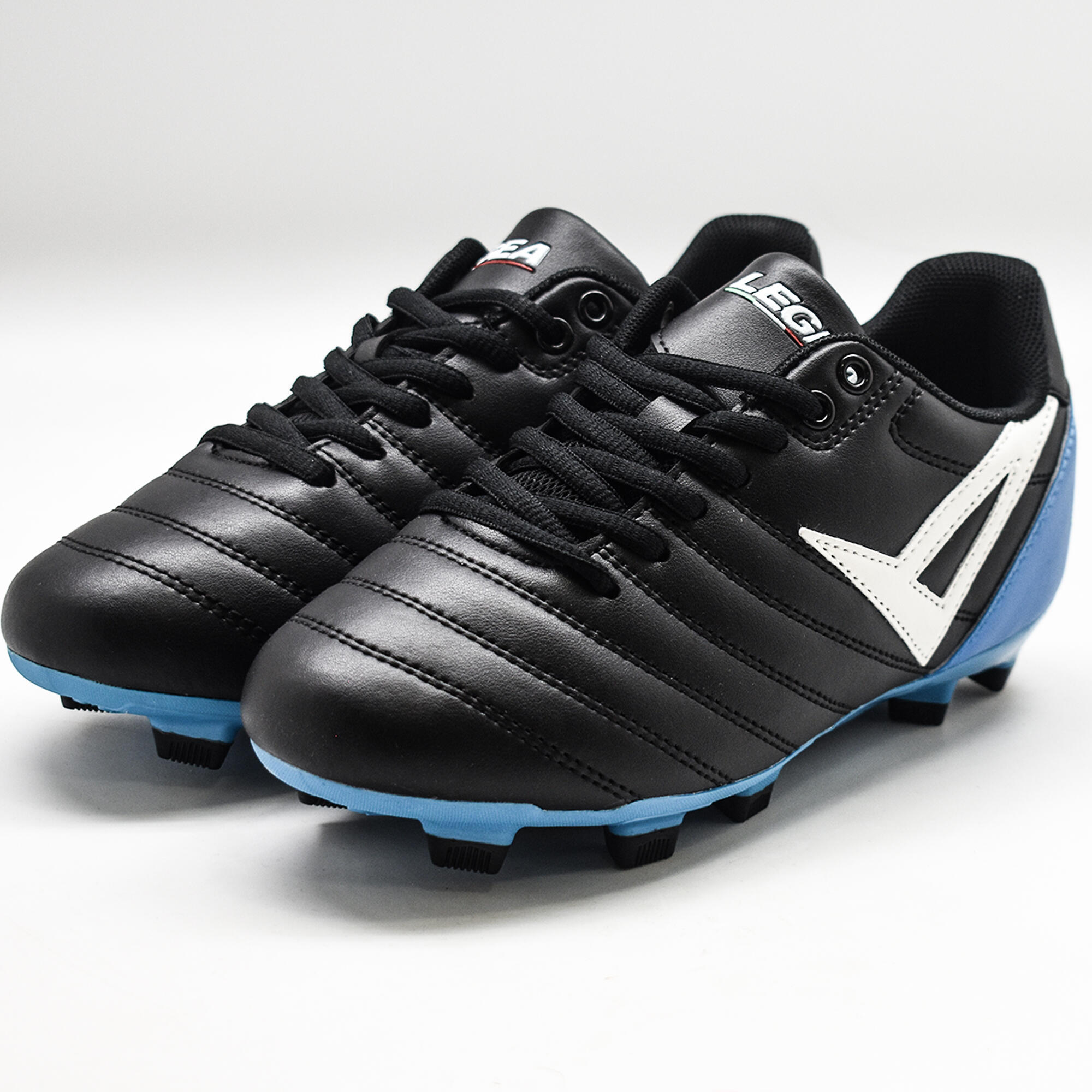 Chaussure de football LEGEA modèle DOKO 5/7