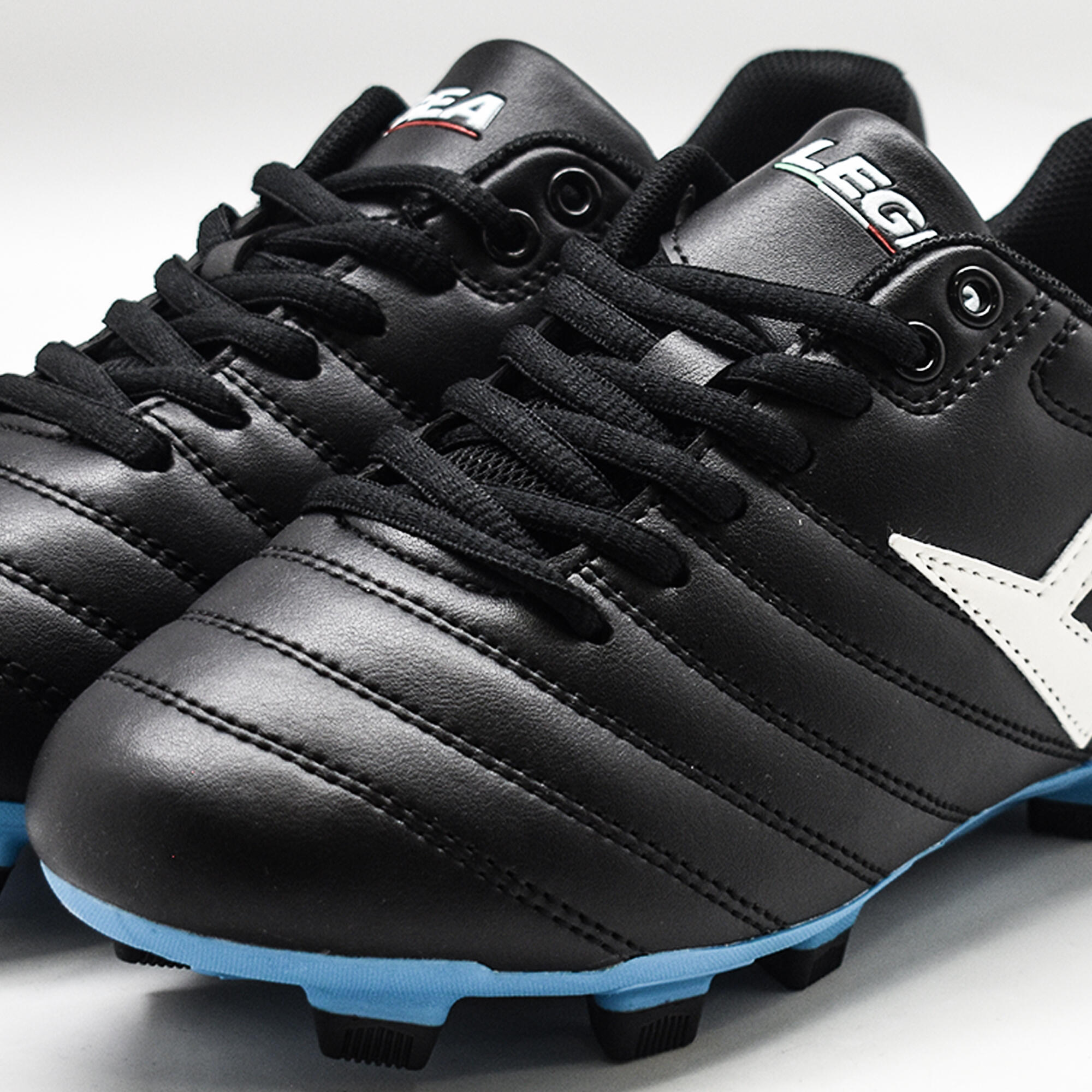 Chaussure de football LEGEA modèle DOKO 6/7