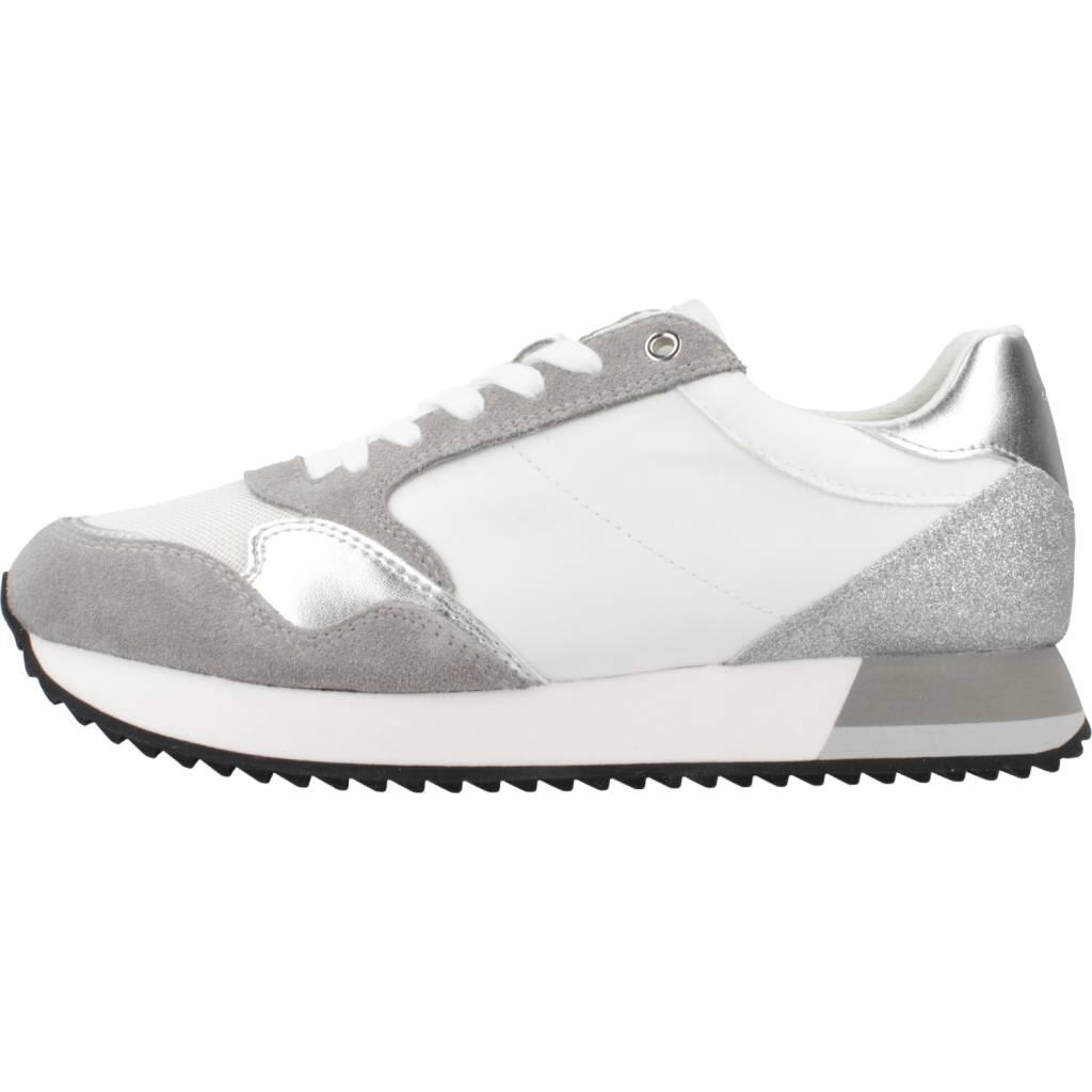 Baskets Geox Modèle D Doralea B Couleur Blanc 2/5