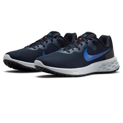 Scarpe camminata Nike Revolution 6. Bianca