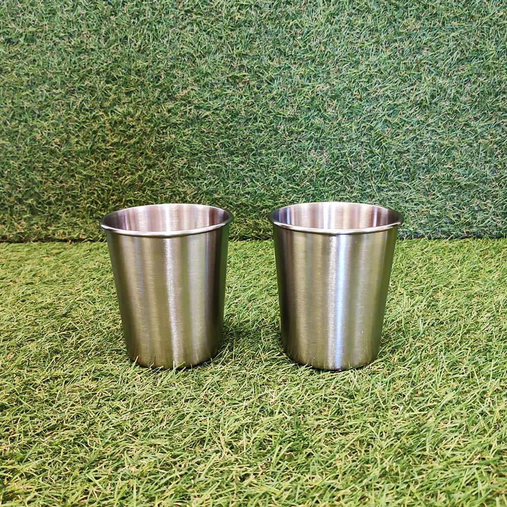 Set de olla y sartén con mangos plegables, hervidor, vasos y cubiertos - Tekson 6/7