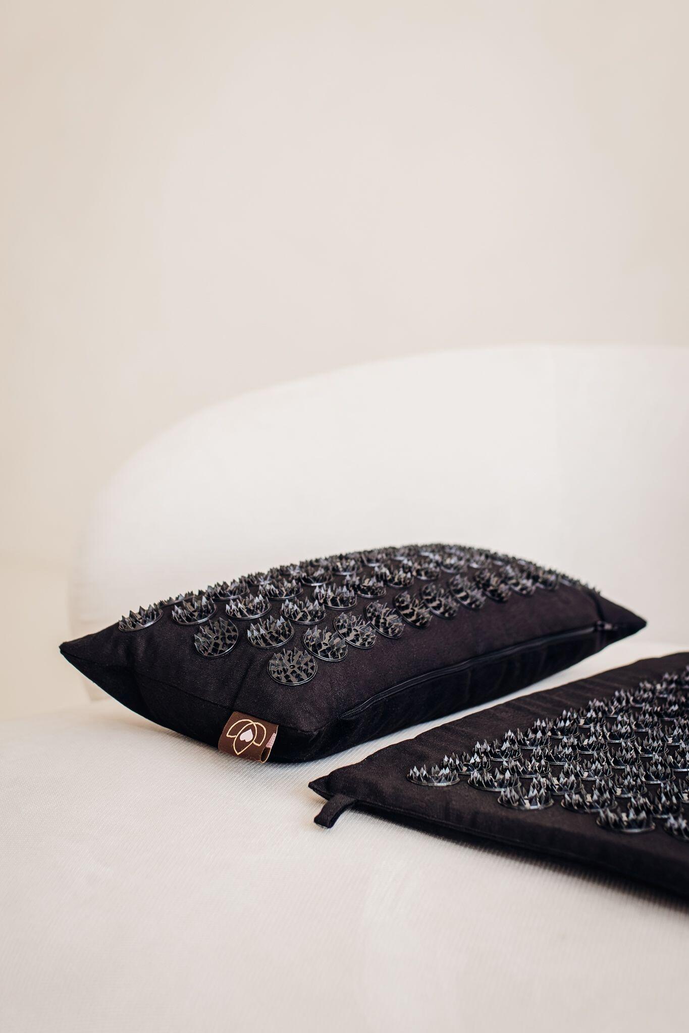 Lotus Spijkermat zwart 2/5